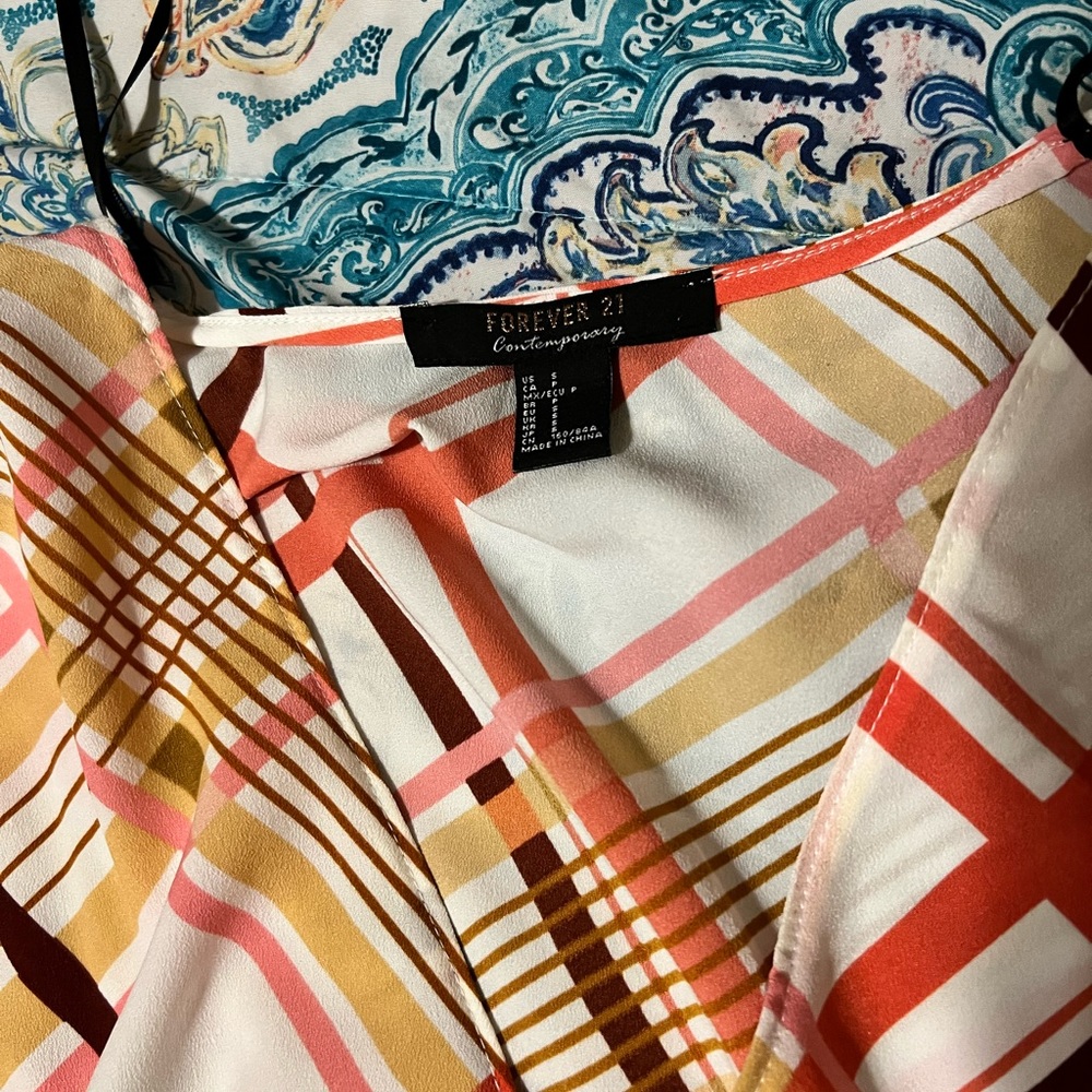 Multi Color V-Neck Blouse - Picture 2 of 3